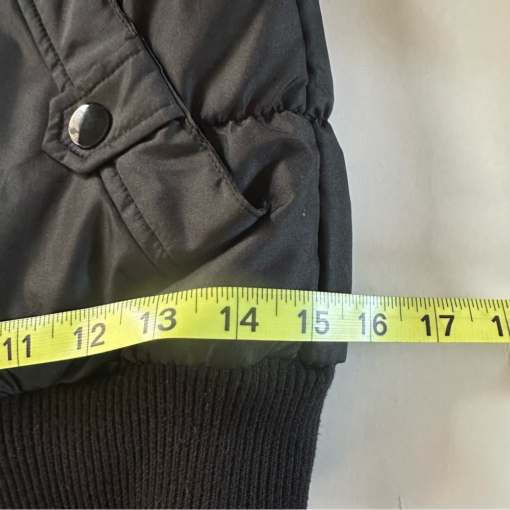 VTG Ashley Black Puffer Vest-Small-Faux Fur Hoodie-Streetwear Y2K Grunge - Picture 7 of 9